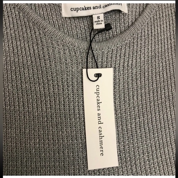 NWT Revolve| Cupcakes and Cashmere Keryn top Size Small - Picture 5 of 8